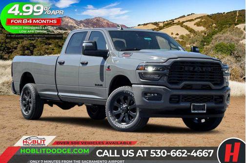 Ceramic Gray Clearcoat 2026 RAM 3500 Big Horn Crew Cab 4x4 8' Box