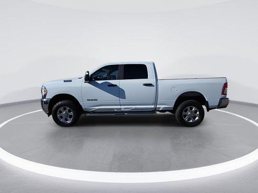 2023 RAM 2500 Big Horn Crew Cab 4x4 6'4' Box