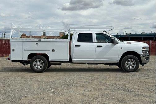 2025 RAM 3500 Tradesman/Big Horn