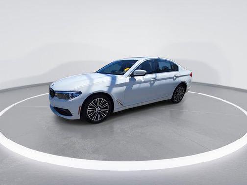 Alpine White 2018 BMW 530 530i