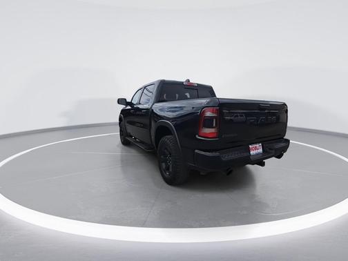 Diamond Black Crystal Pearlcoat 2020 RAM 1500 Rebel