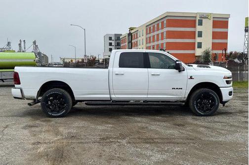 2026 RAM 3500 Laramie Crew Cab 4x4 8' Box