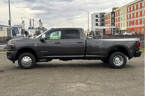 2026 RAM 3500 Laramie Crew Cab 4x4 8' Box