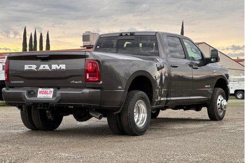 2026 RAM 3500 Laramie Crew Cab 4x4 8' Box