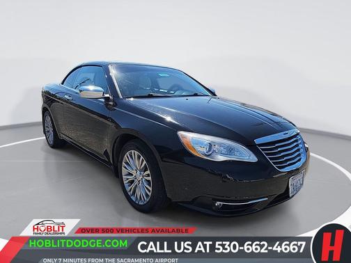 Black Clearcoat 2013 Chrysler 200 Limited