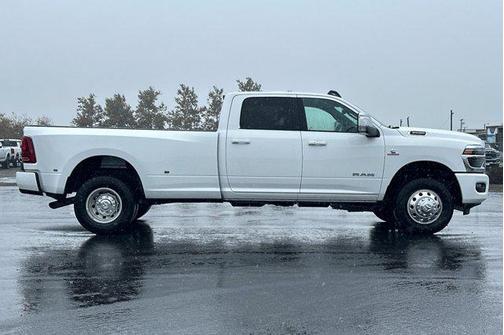 2026 RAM 3500 Laramie Crew Cab 4x4 8' Box