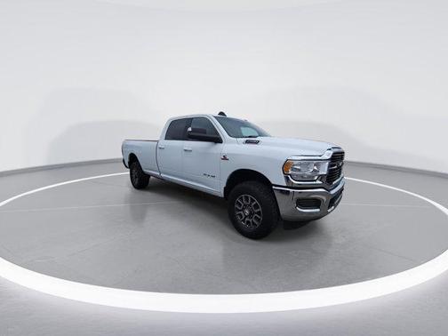 Bright White Clearcoat 2021 RAM 2500 Big Horn Crew Cab 4x4 8' Box