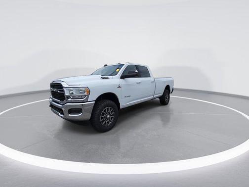 Bright White Clearcoat 2021 RAM 2500 Big Horn Crew Cab 4x4 8' Box
