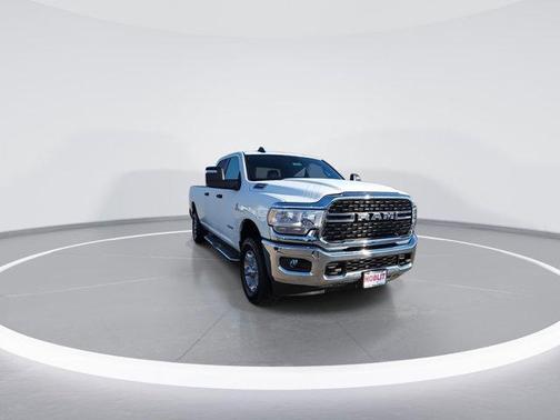 2024 RAM 2500 Big Horn Crew Cab 4x4 8' Box