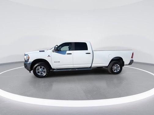 2024 RAM 2500 Big Horn Crew Cab 4x4 8' Box