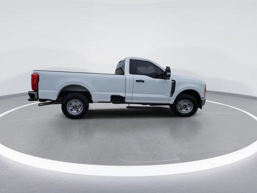 Oxford White 2023 Ford F-250 XL