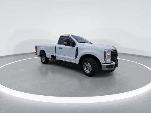 Oxford White 2023 Ford F-250 XL