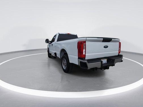 Oxford White 2023 Ford F-250 XL