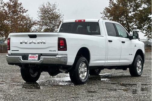 2026 RAM 2500 Big Horn Crew Cab 4x4 8' Box