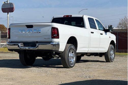 2026 RAM 2500 Tradesman Crew Cab 4x4 8' Box