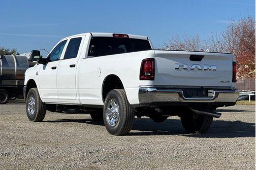 2026 RAM 2500 Tradesman Crew Cab 4x4 8' Box
