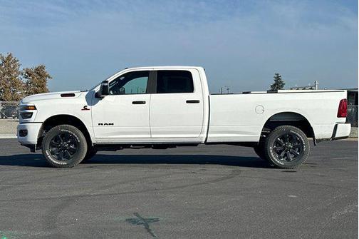 2026 RAM 3500 Big Horn Crew Cab 4x4 8' Box