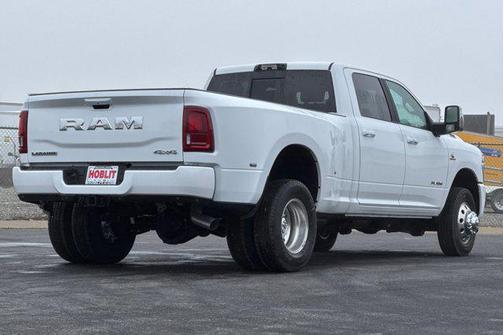 2026 RAM 3500 Laramie Crew Cab 4x4 8' Box