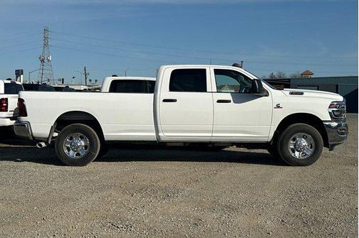 2026 RAM 3500 Tradesman Crew Cab 4x4 8' Box