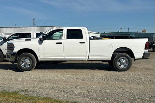 2026 RAM 2500 Tradesman Crew Cab 4x4 8' Box
