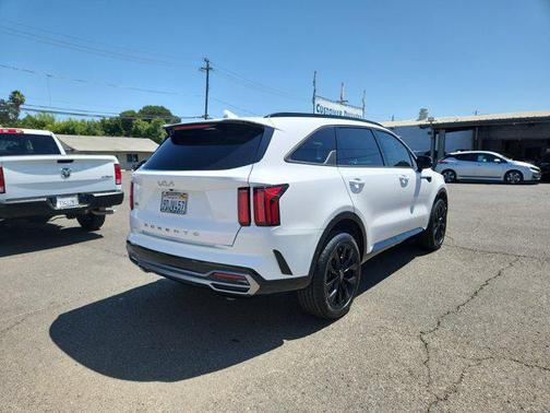 2022 Kia Sorento SX