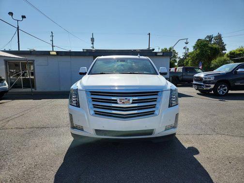 2018 Cadillac Escalade ESV Platinum