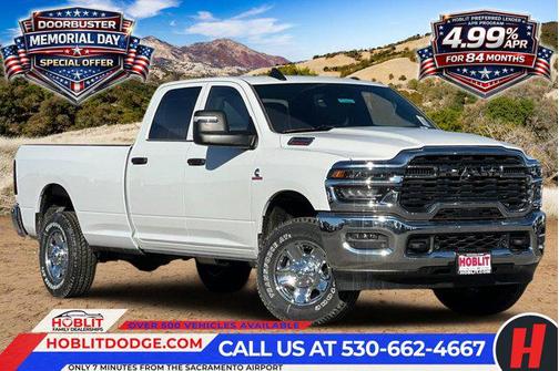 Bright White Clearcoat 2026 RAM 2500 Tradesman Crew Cab 4x4 8' Box