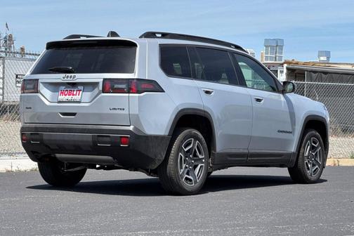 Silver Zynith Clearcoat 2026 Jeep Cherokee Limited