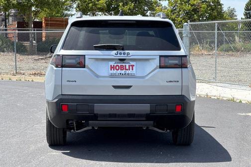 Silver Zynith Clearcoat 2026 Jeep Cherokee Limited