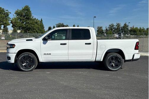 Bright White Clearcoat 2026 RAM 1500 Big Horn/Lone Star