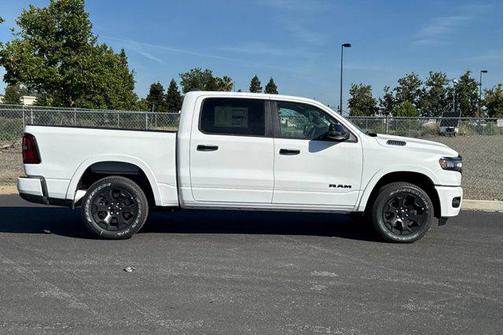 Bright White Clearcoat 2026 RAM 1500 Big Horn/Lone Star