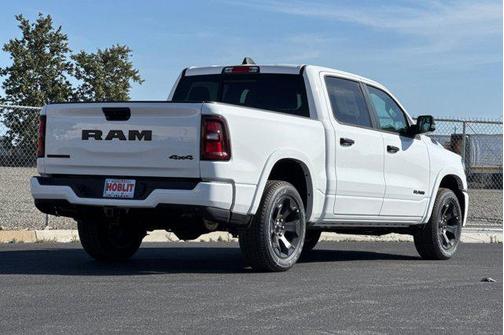 Bright White Clearcoat 2026 RAM 1500 Big Horn/Lone Star