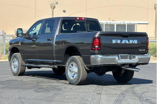 2025 RAM 2500 Tradesman Crew Cab 4x4 6'4' Box