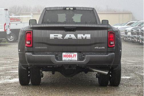 2026 RAM 3500 Big Horn Crew Cab 4x4 8' Box