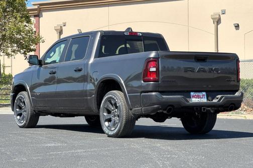 Granite Crystal Metallic Clearcoat 2026 RAM 1500 Big Horn/Lone Star