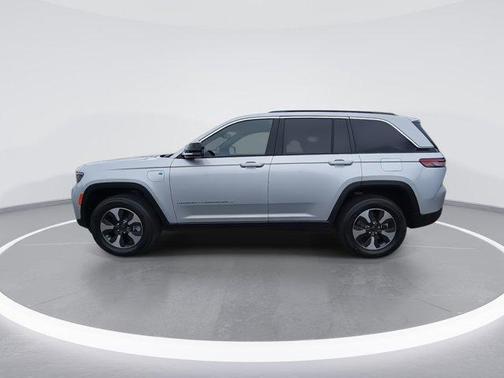 Silver Zynith 2024 Jeep Grand Cherokee 4xe Base