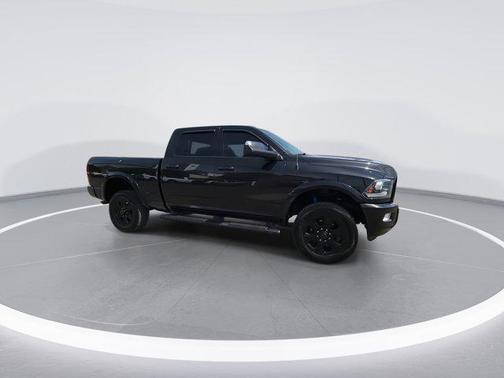 Brilliant Black Crystal Pearlcoat 2017 RAM 2500 Laramie Crew Cab 4x4 6'4' Box
