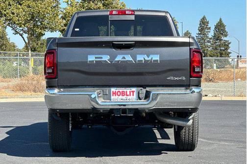 2025 RAM 2500 Tradesman Crew Cab 4x4 6'4' Box
