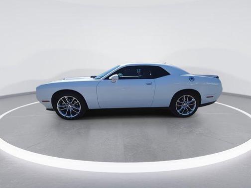 White Knuckle Clearcoat 2023 Dodge Challenger SXT