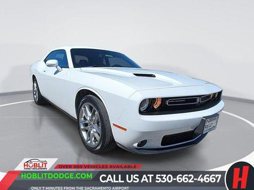 White Knuckle Clearcoat 2023 Dodge Challenger SXT