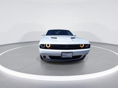 White Knuckle Clearcoat 2023 Dodge Challenger SXT