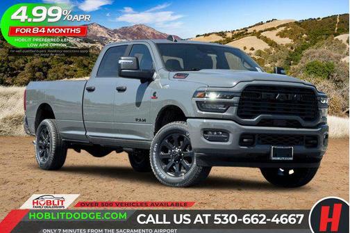Ceramic Gray Clearcoat 2026 RAM 3500 Big Horn Crew Cab 4x4 8' Box