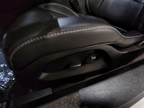 Silver Flare Metallic 2022 Chevrolet Corvette Stingray w/1LT