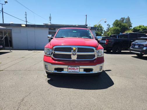 2018 RAM 1500 ST