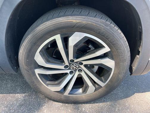 2023 Volkswagen Atlas 3.6L SEL