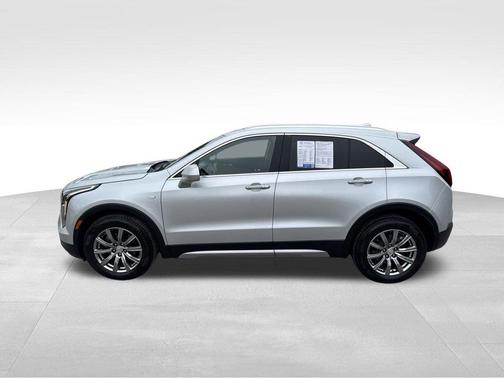 Radiant Silver Metallic 2019 Cadillac XT4 Premium Luxury