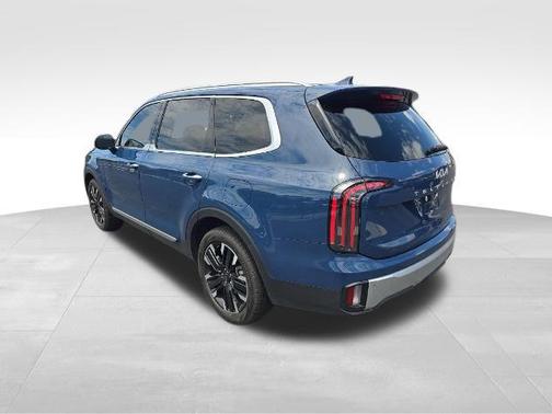 Midnight Lake Blue 2024 Kia Telluride SX