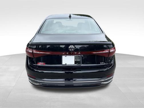 Deep Black Pearl 2026 Volkswagen Jetta 1.4T SEL