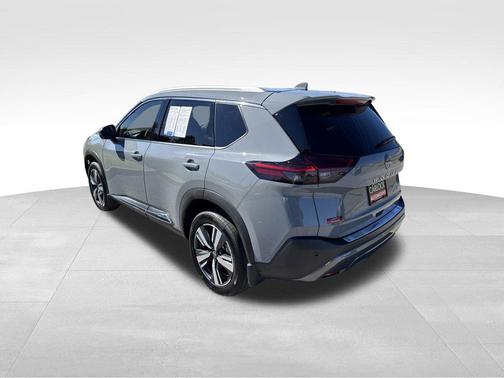 Boulder Gray Pearl 2023 Nissan Rogue SL