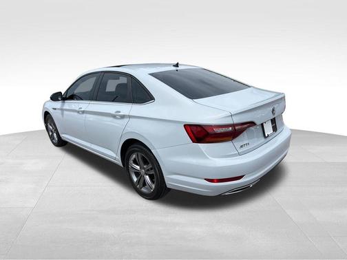 White Silver Metallic 2019 Volkswagen Jetta 1.4T R-Line